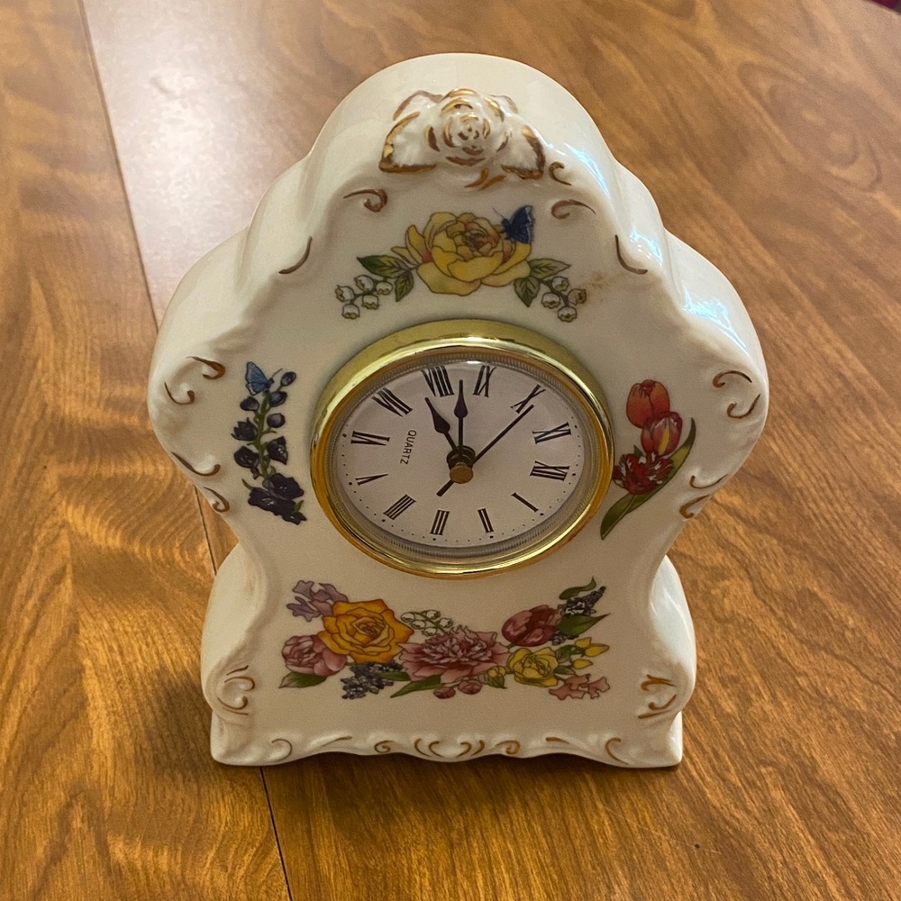 Floral Ceramic Mantel Clock 1970